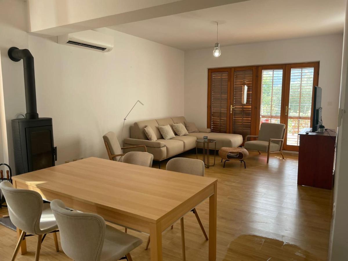 Six Bedroom Holiday Home Matea Ploce  Esterno foto