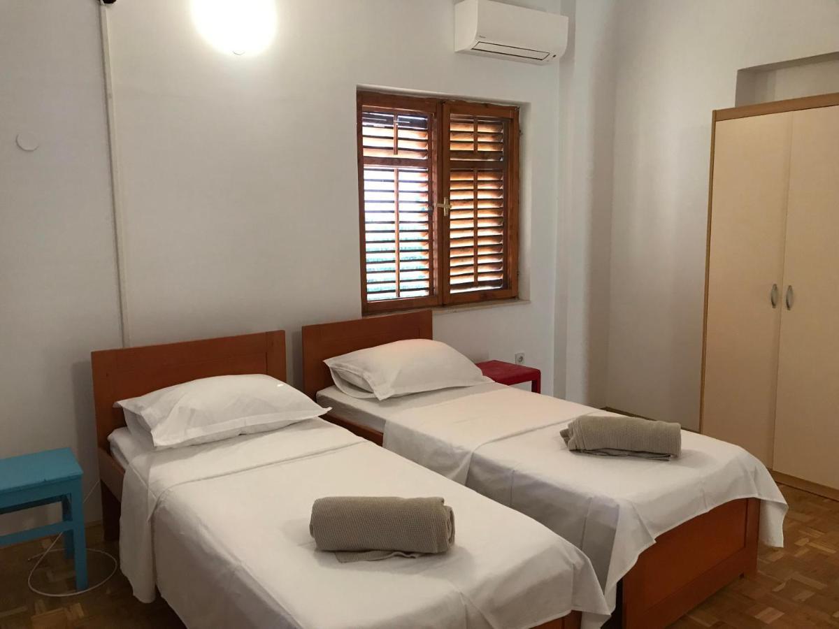 Six Bedroom Holiday Home Matea Ploce  Esterno foto