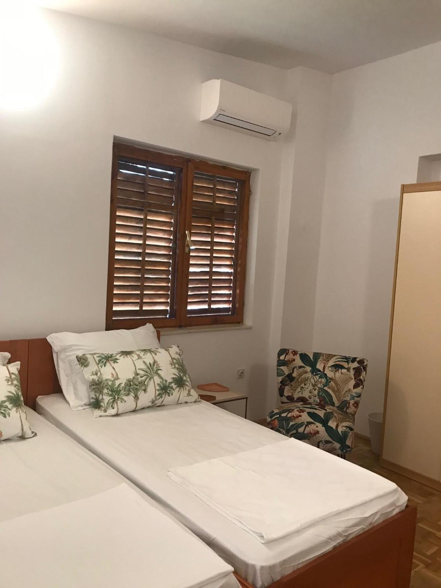 Six Bedroom Holiday Home Matea Ploce  Esterno foto