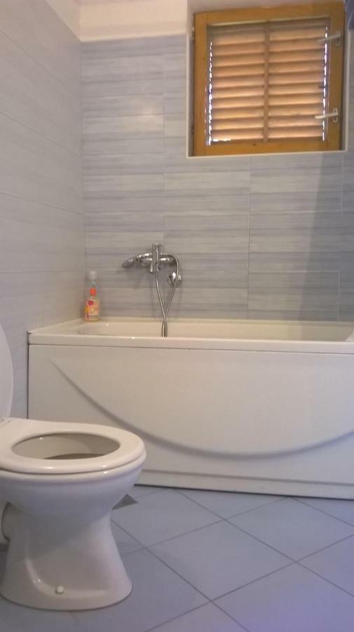 Six Bedroom Holiday Home Matea Ploce  Esterno foto